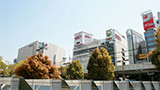 京急川崎駅の風景